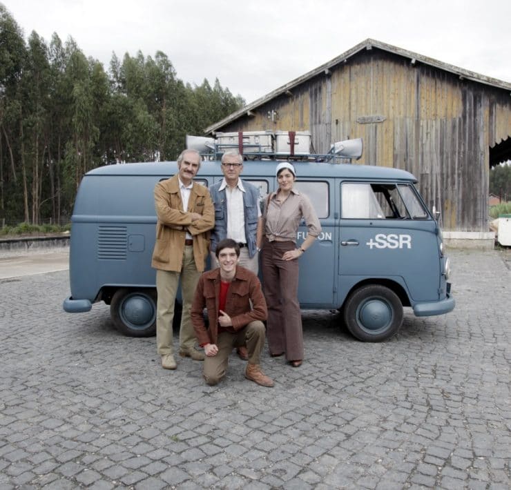 Les Grandes ondes a l ouest small