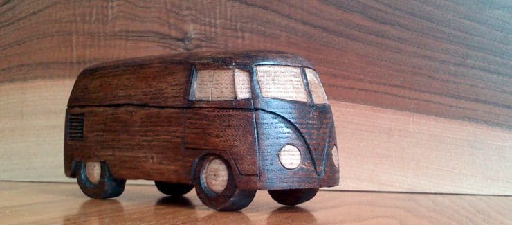 VolksWood Carvings une