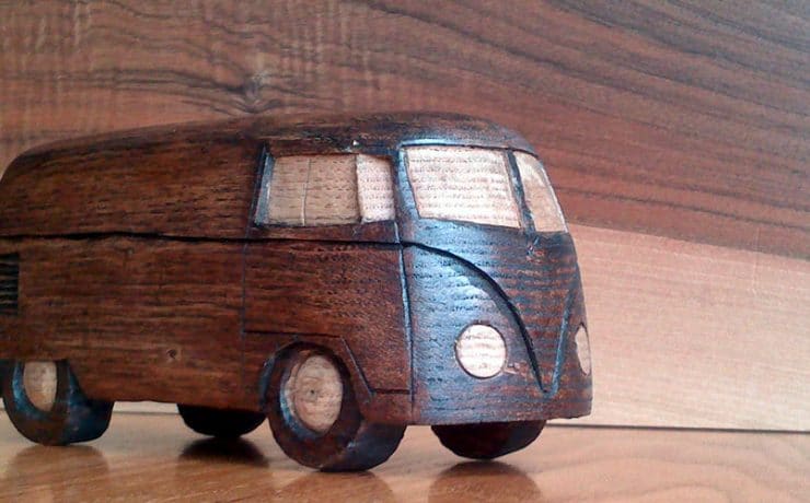 VolksWood Carvings une