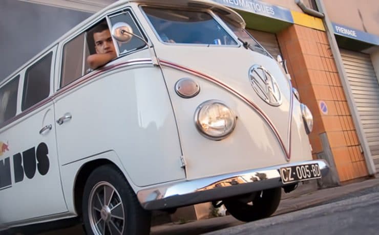 BigFlo Oli RedBull Boom Bus une