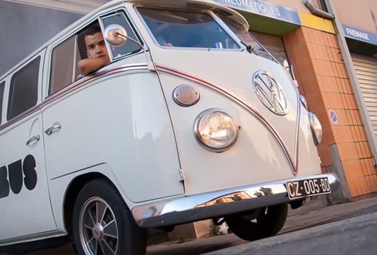 BigFlo Oli RedBull Boom Bus une