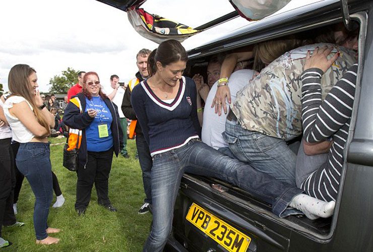 Record 51 personnes Combi une