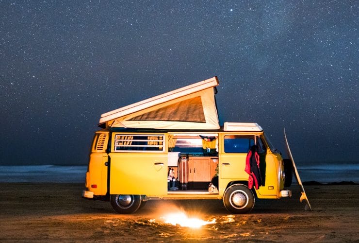 James Barkman Photographe au van jaune BeCombi Une 1