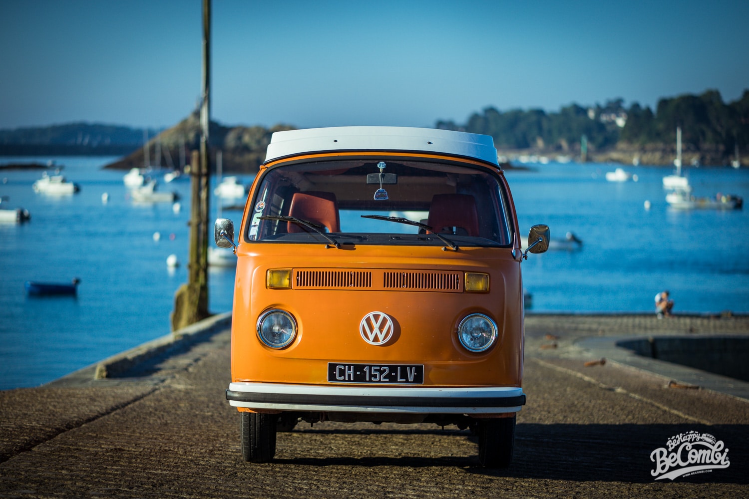 Be Happy. Be (VW) Combi !  Le site 100% Volkswagen Combi