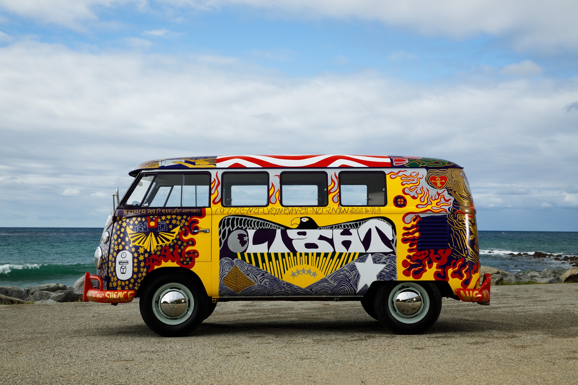 The Woodstock VW Bus 50 ans après BeCombi 6