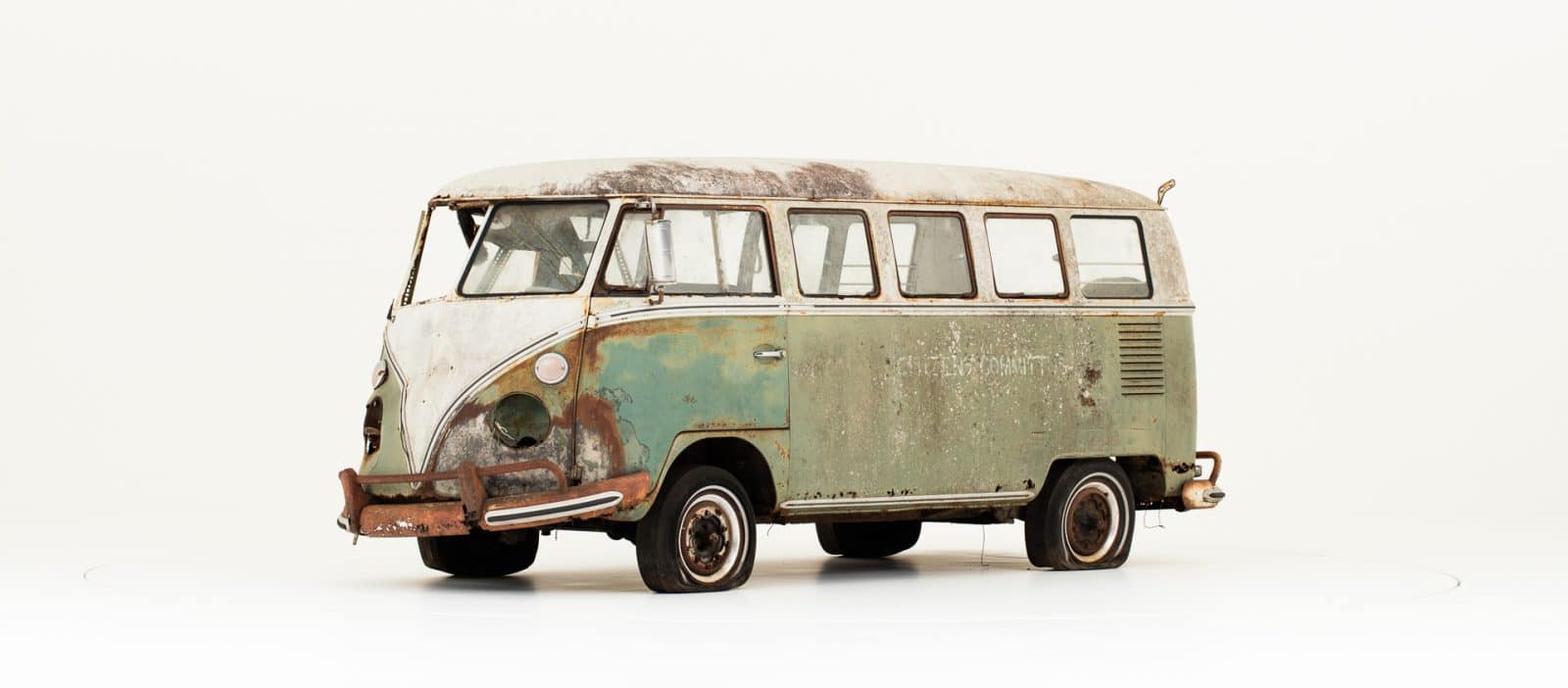 The Jenkins Bus BeCombi Une 10202