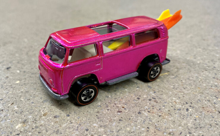 Volkswagen Beach Bomb Hot Wheels - BeCombi