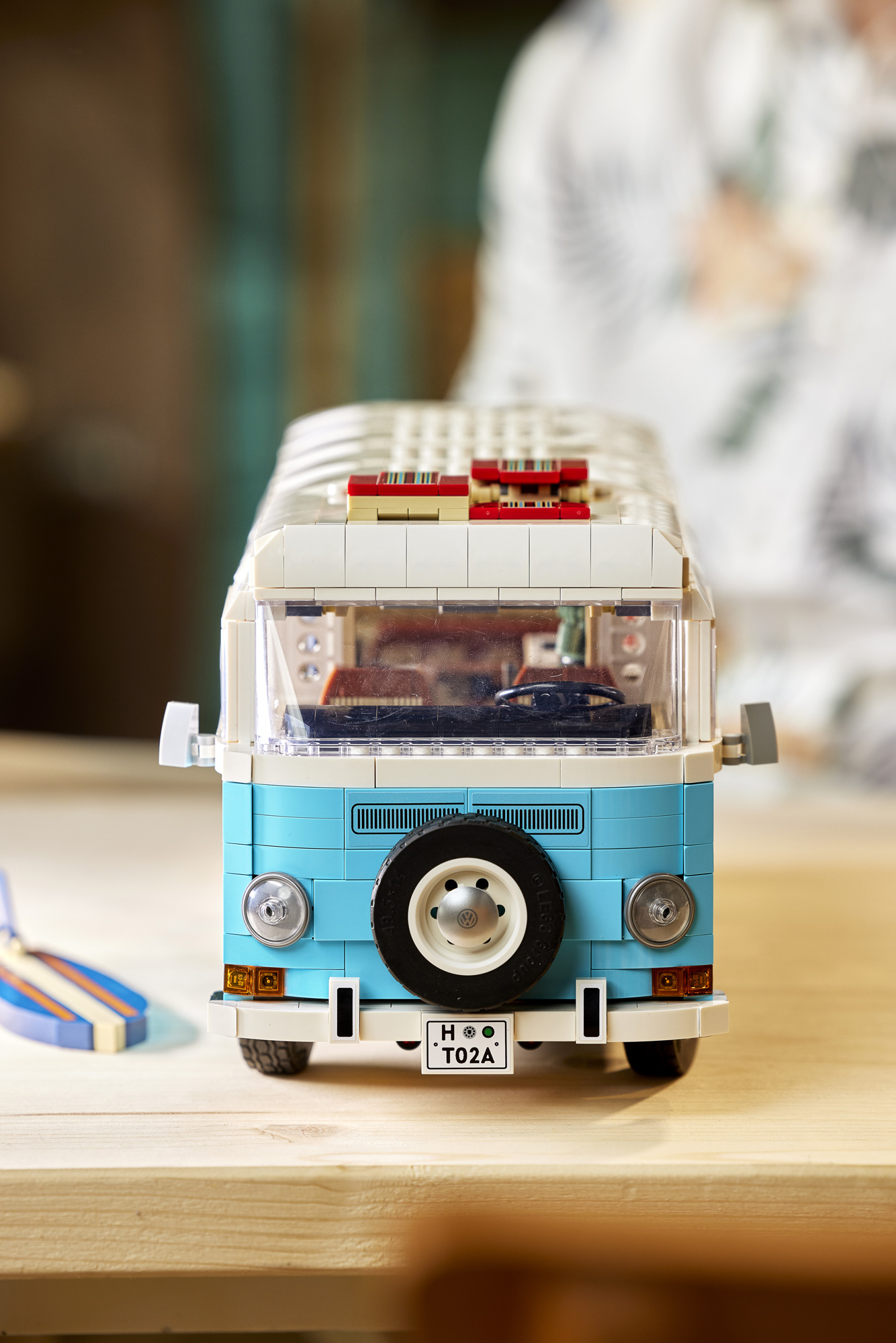 Lego T2 Campervan BeCombi 17