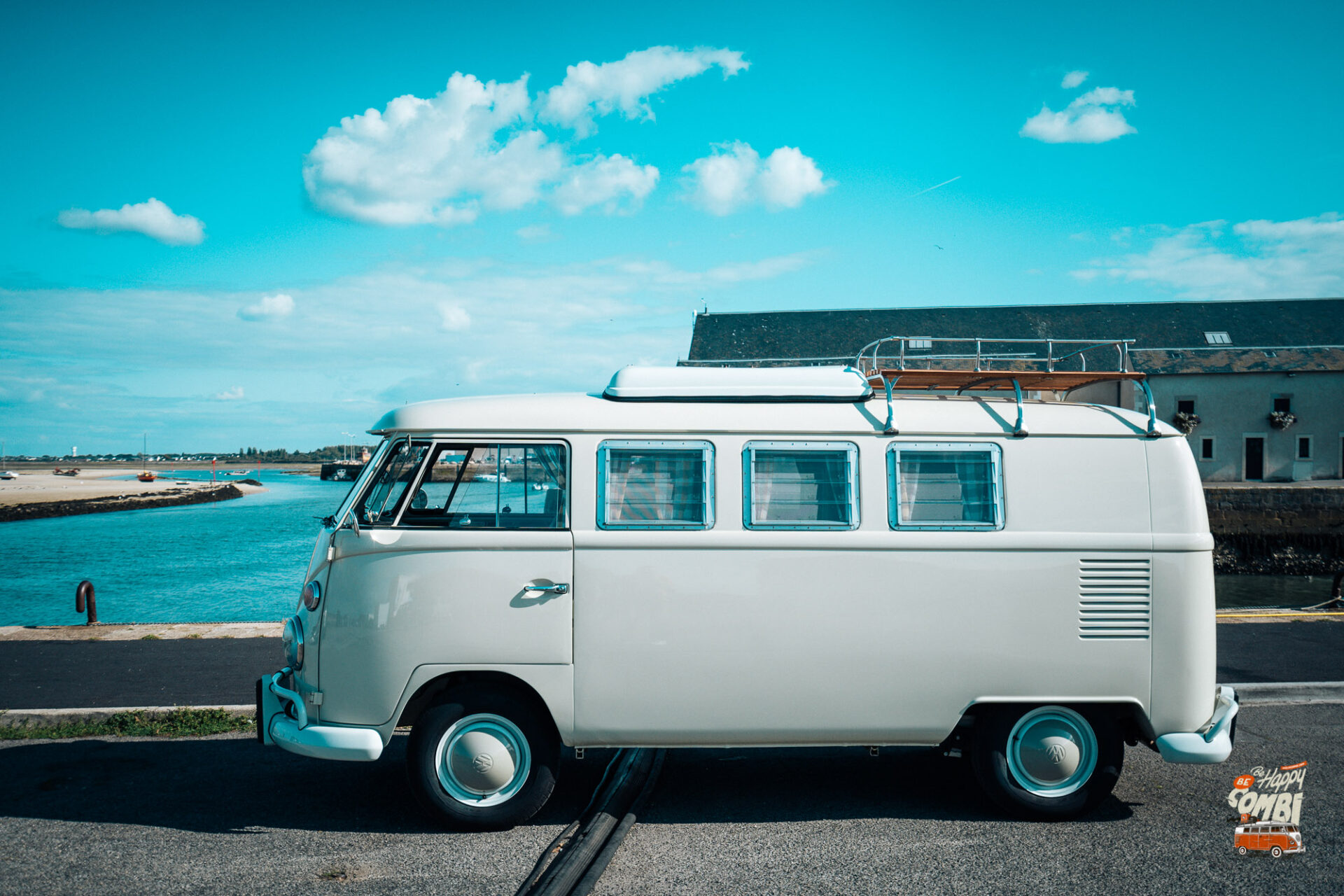 Le Golfe du Morbihan en VW Combi vintage - BeCombi