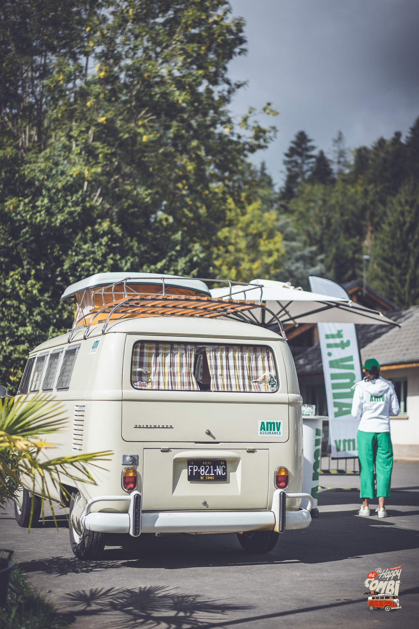 Notre VW Combi sur le stand AMV au Festival Aces Expérience